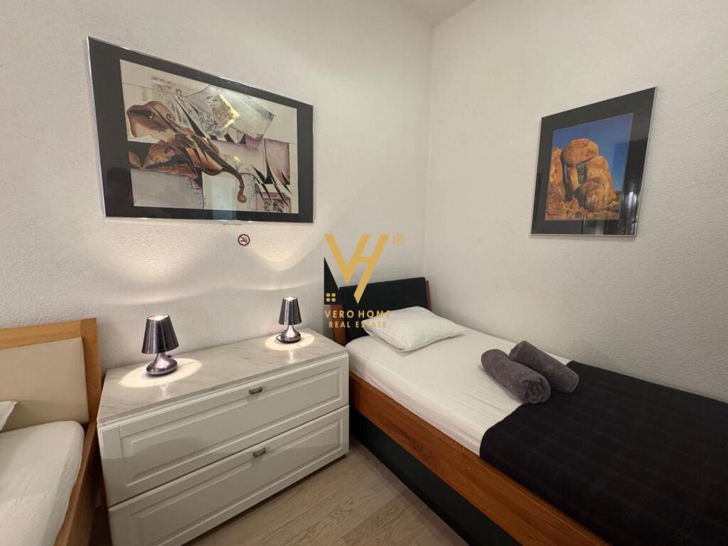 GIVEN SPACE 60 M2 FOR RENT IN CENTER 150,000 LEKE