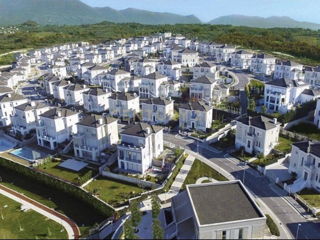 SHESIM VILË TEK ROLLING HILLS 1