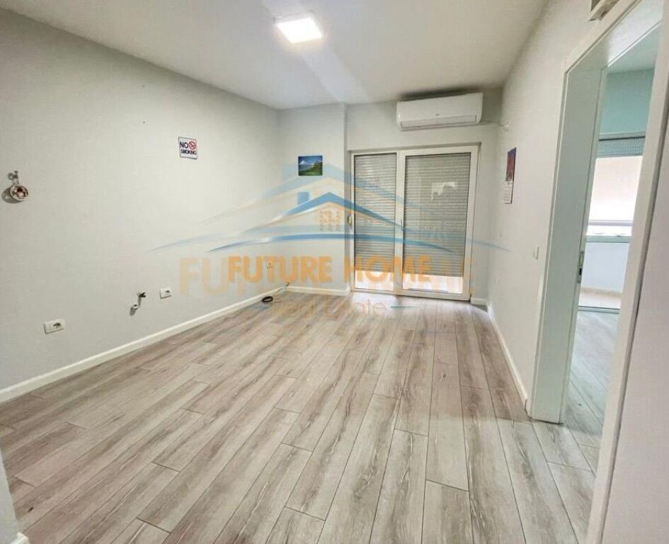 Qira, Ambient Biznesi, Zogu i Zi, Tirane..