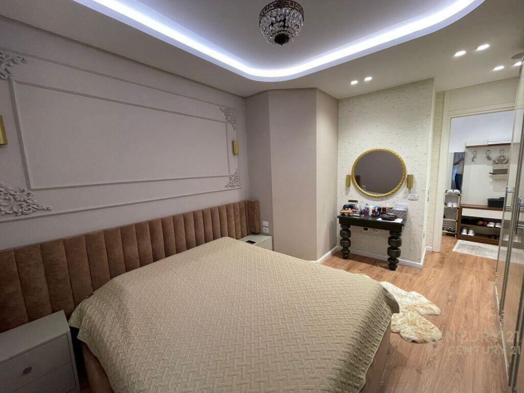 Shitet apartament 3+1+2 në Rezidencën Park Gate, Rruga e Elbasanit