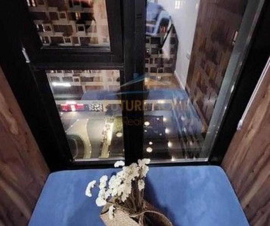 Affitto, Spazio ufficio, Square 21, Via Kavaja, Tirana !