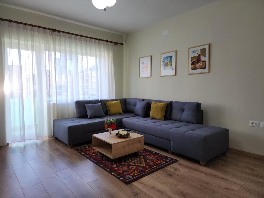 APARTMENT FOR RENT 1+1 CENTER 65,000 LEKE