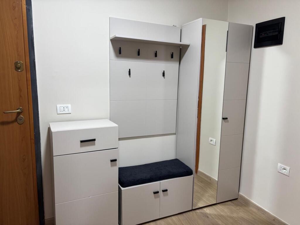 Apartament 2+1 pas shkolles Mihal Grameno!