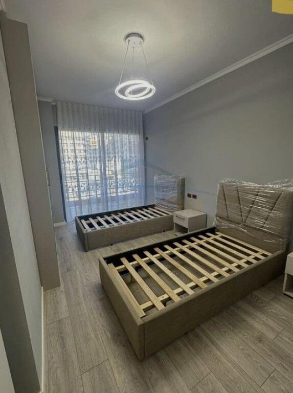 Shitet , Apartament 2+1+2 Vila L , Unaza e Re