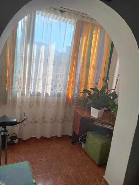 🏠 Shitet Apartament 2+1 – Bulevardi i Ri