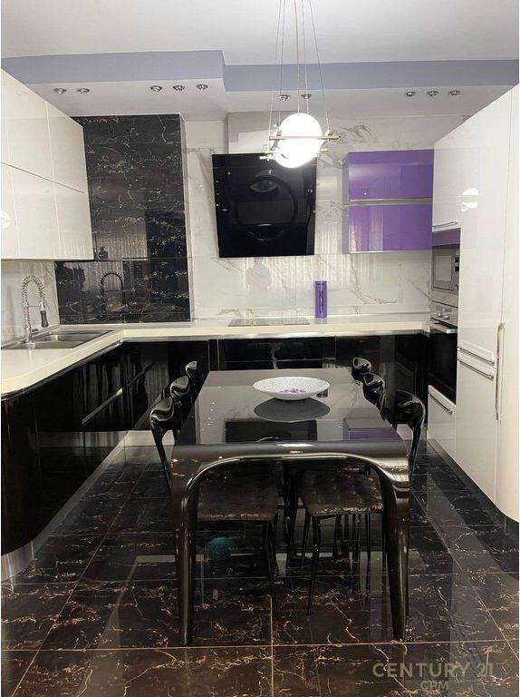 Apartment 3+1 for rent near Garda, with parking space.