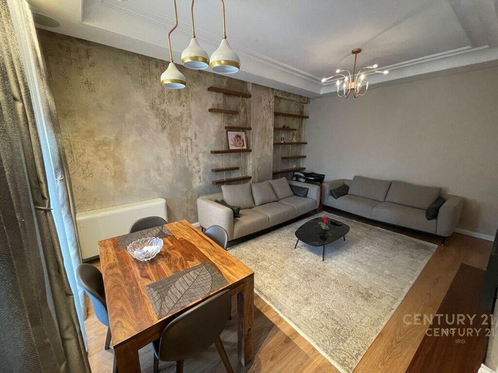 Shitet apartament 3+1+2 në Rezidencën Park Gate, Rruga e Elbasanit