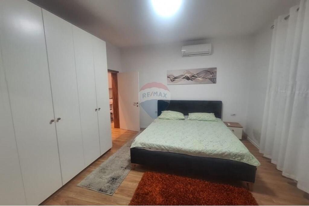Apartament modern 3+1+2+parkim me qira ne Don Bosko, kati i pare i nje vile