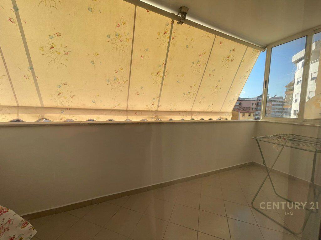 Apartament 2+1 në Komunë të Parisit!