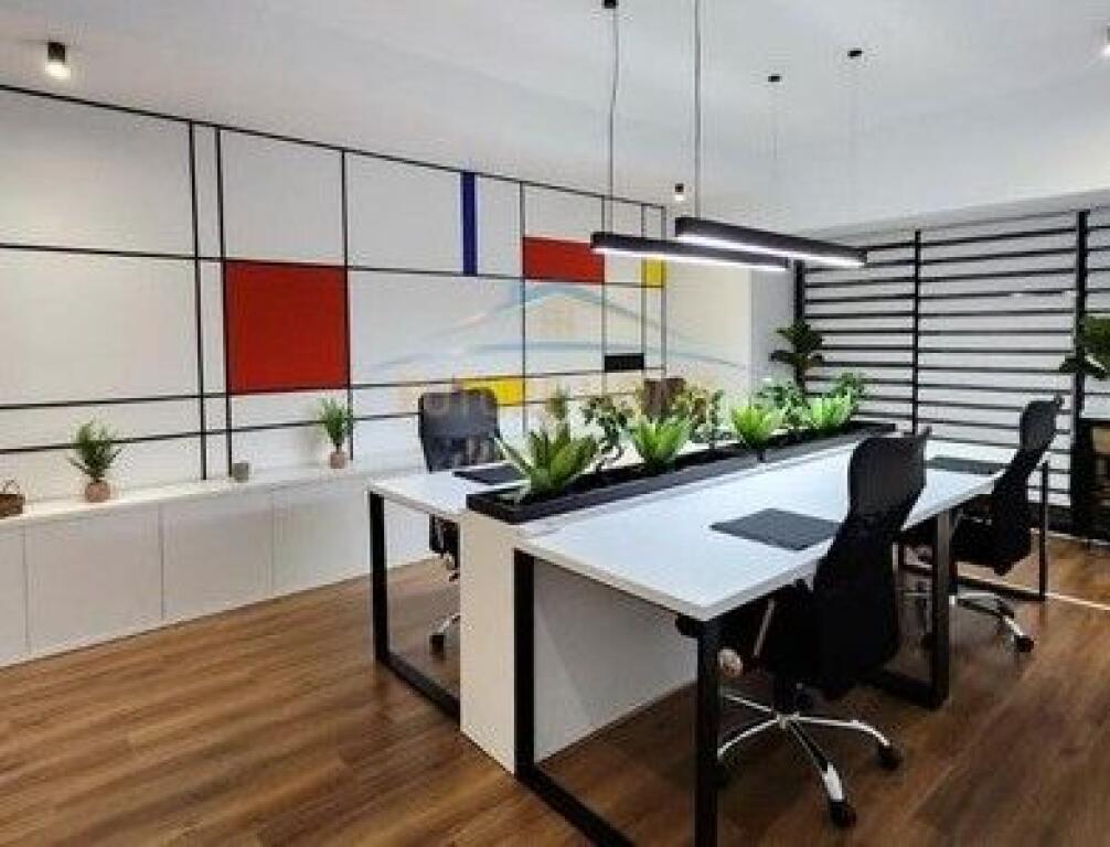 Affitto, Spazio ufficio, Square 21, Via Kavaja, Tirana !