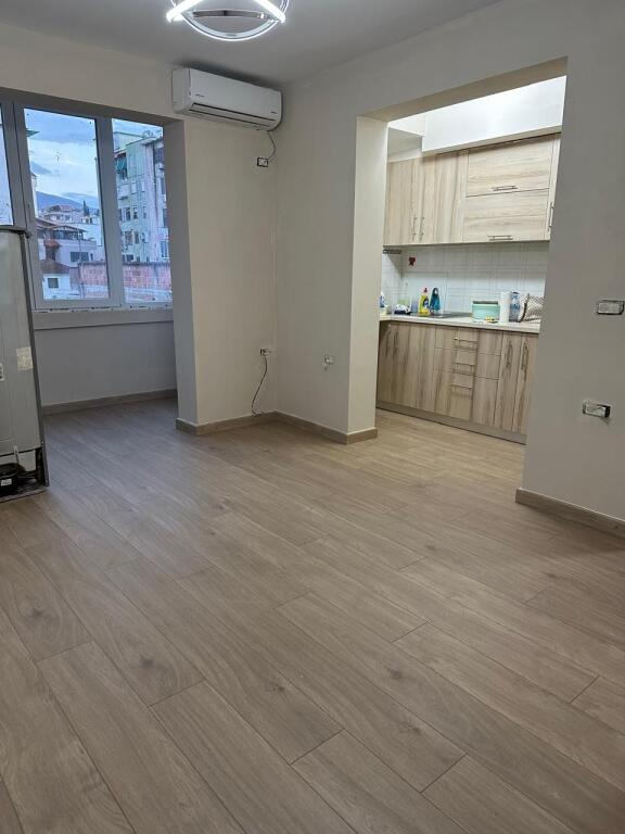 Apartament 2+1 pas shkolles Mihal Grameno!