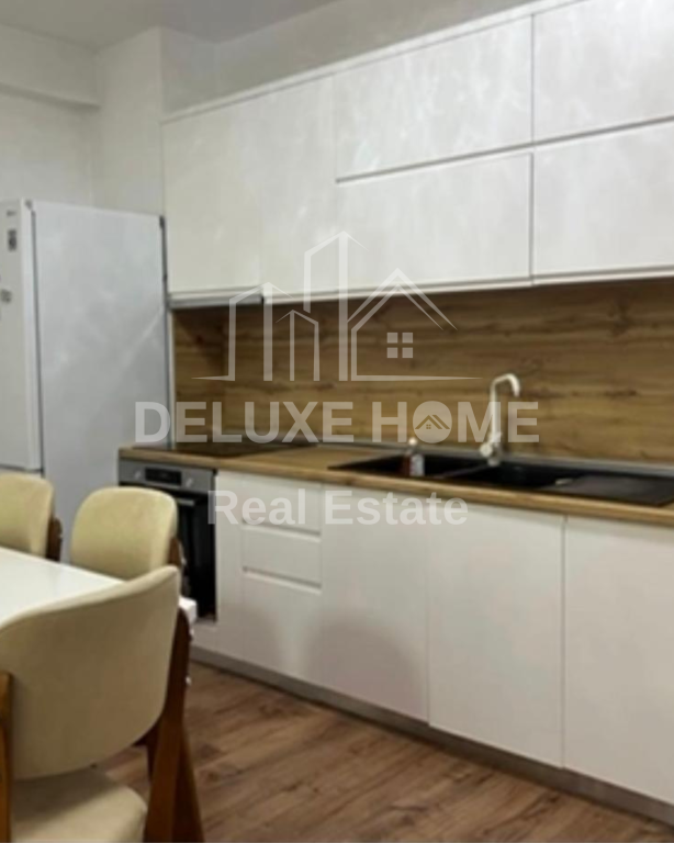 Apartament me Qira – Pranë Kopshtit Botanik