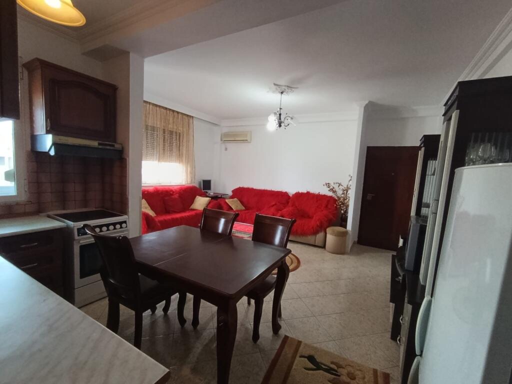 Apartament 2+1, Zogu i Zi!

