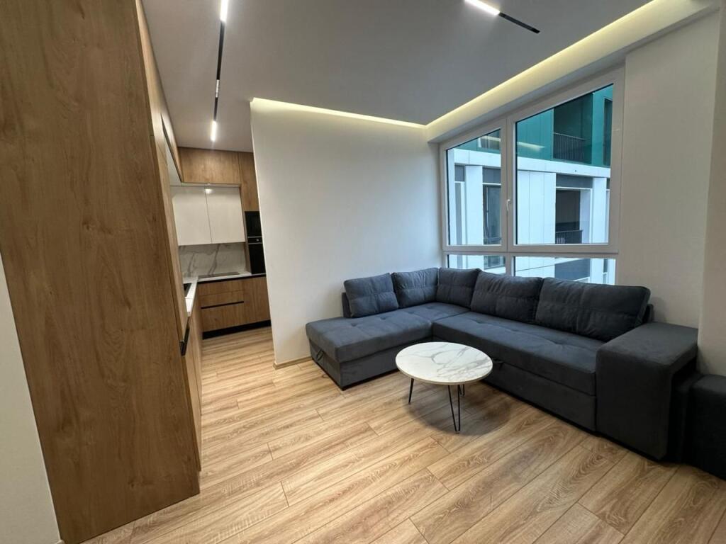 Apartament - Për Qira 2+1 KOMUNA E PARISIT
