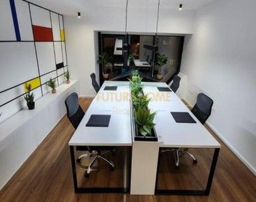 Affitto, Spazio ufficio, Square 21, Via Kavaja, Tirana !