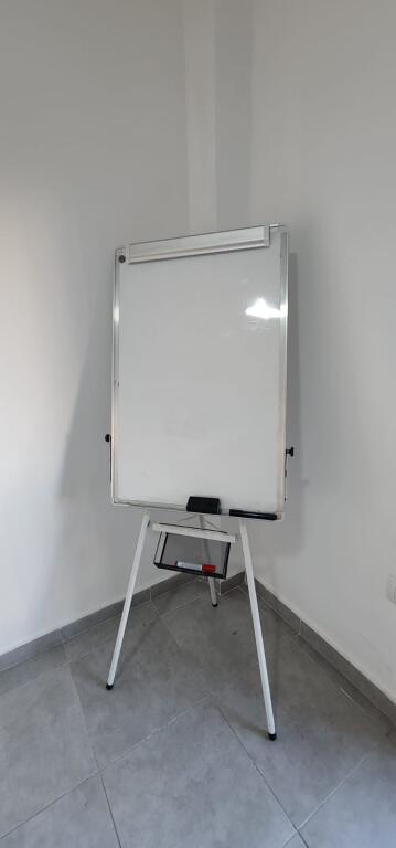OCCASIONE - UFFICIO COMPLETO IN AFFITTO (UFFICIO CONDIVISO)