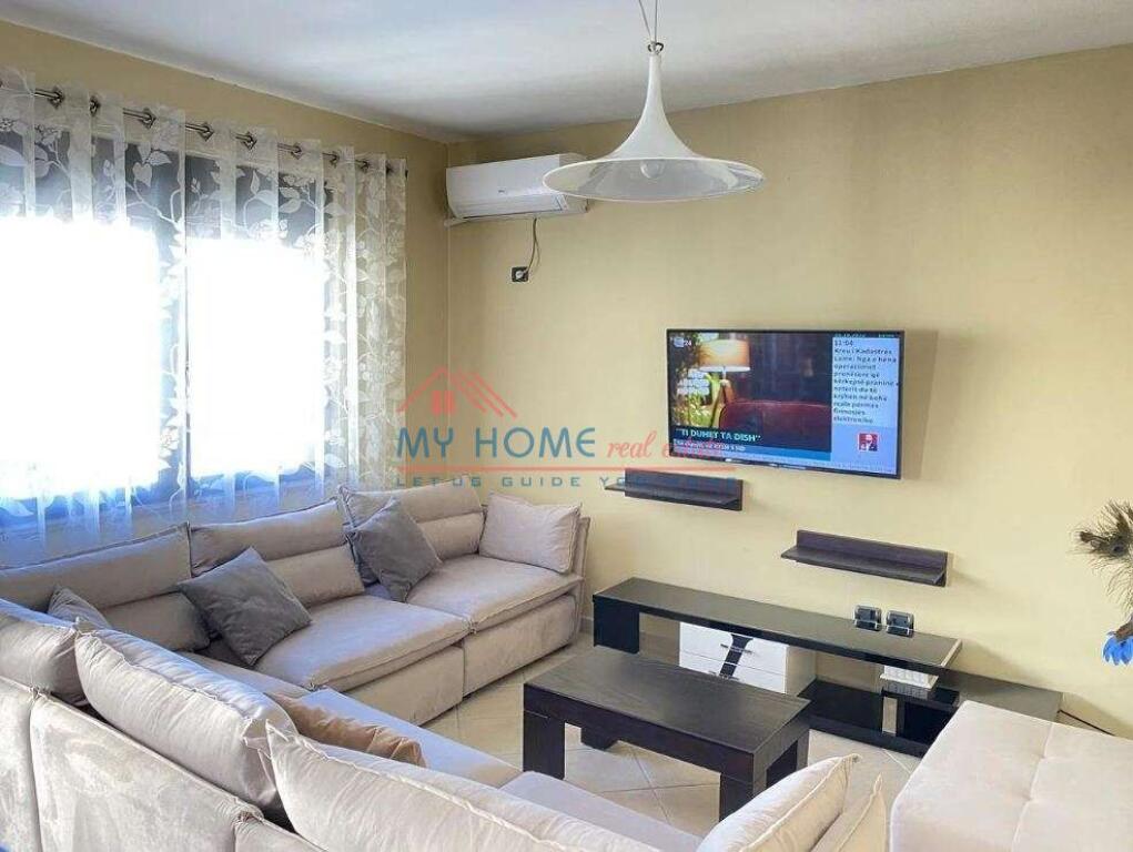 Apartament 2+1 me qera Qender Tirane