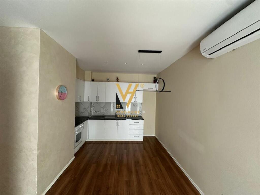 JEPET APARTAMENT 2+1+BLK ME QERA NE ASTIR 50.000 LEKE