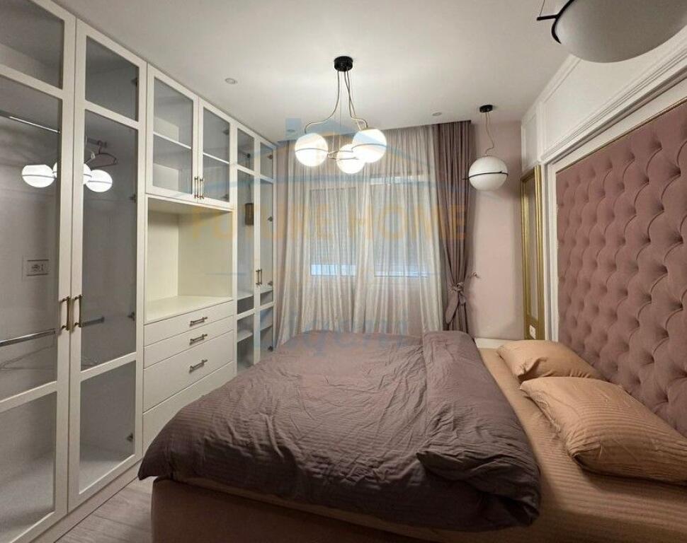 For rent, Apartment 3+1+2, Margarita Tutulani Street, Tirana