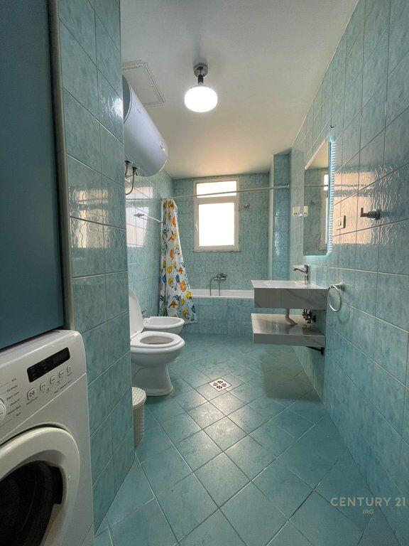 Apartament 2+1 në Komunë të Parisit!