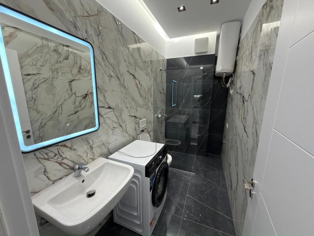 🏡 Appartamento 1+1 in affitto 📍 Via 5 Maji, Tirana💶 Prezzo: 500 € / mese