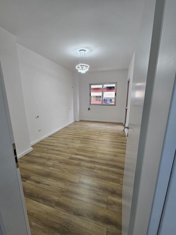 SHITET APARTAMENT 2+1 NE ASTIR