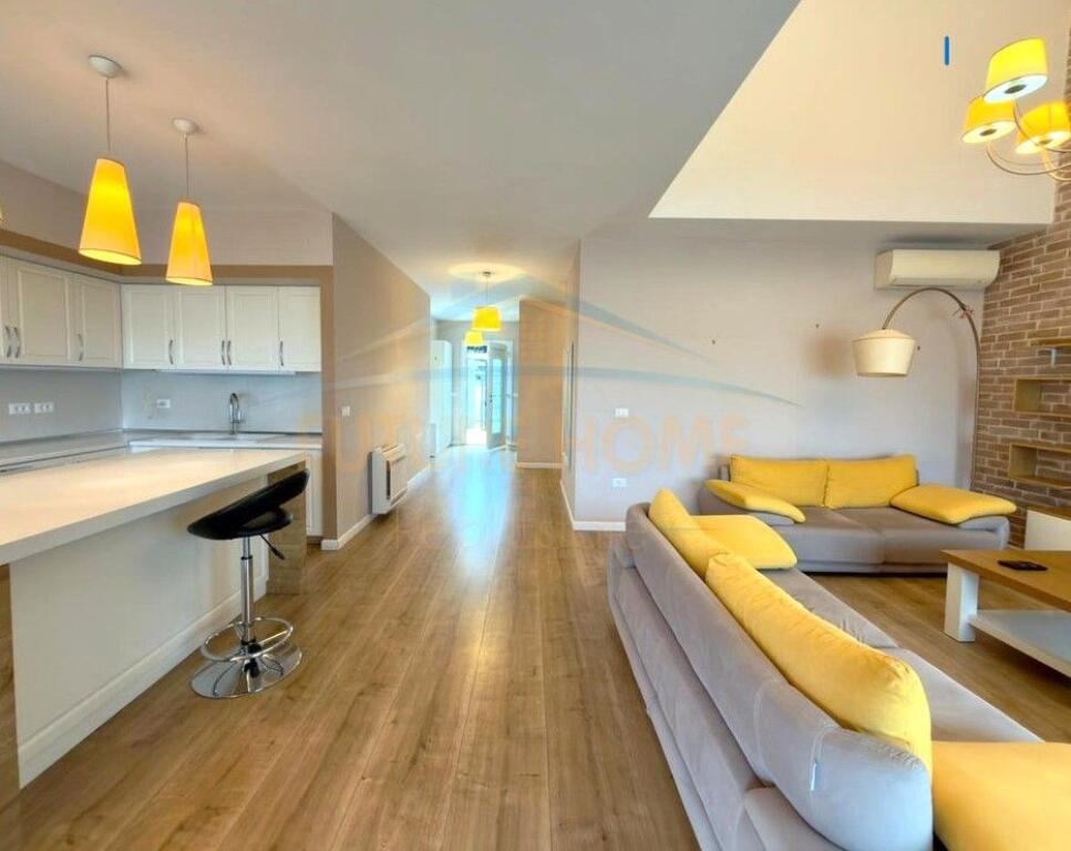 Qera, Apartament 3+1+2+2 Poste Parkimi