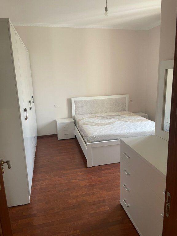 Villa 3+1 In Affitto in Via 5 Maji, Tirana - 450 mila lek | 115 m²...