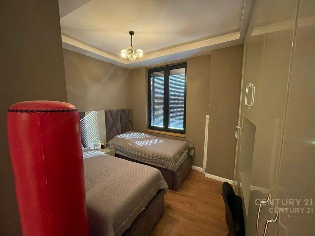 Shitet apartament 3+1+2 në Rezidencën Park Gate, Rruga e Elbasanit