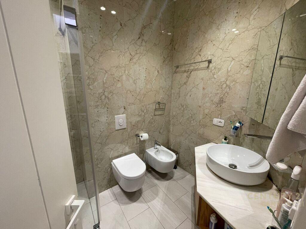 Shitet apartament 3+1+2 në Rezidencën Park Gate, Rruga e Elbasanit