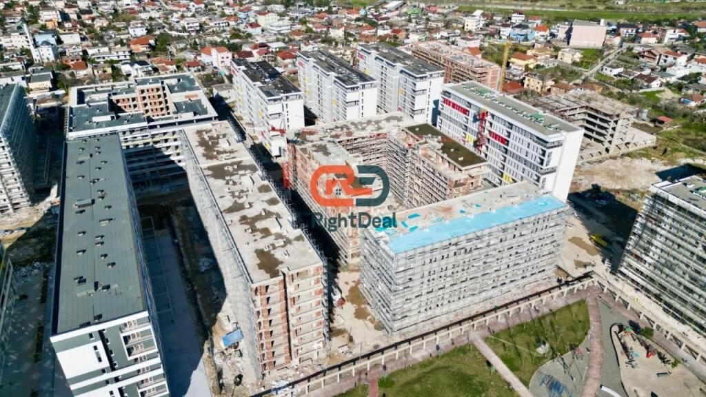 A Univers City, Appartamento 2+1+2 in Vendita, Con Planimetria Regolare!!!