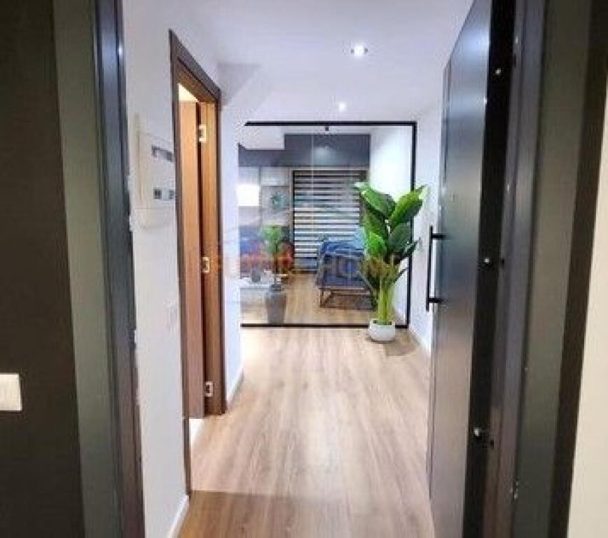 Affitto, Spazio ufficio, Square 21, Via Kavaja, Tirana !