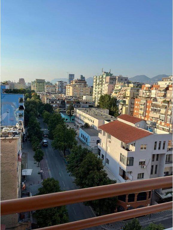 Apartment 2+1 for rent in the Ish-Blloku area, Tirana.