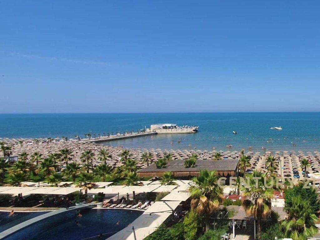 LOCALE COMMERCIALE IN VENDITA PRIMA FILA SUL MARE QERRET