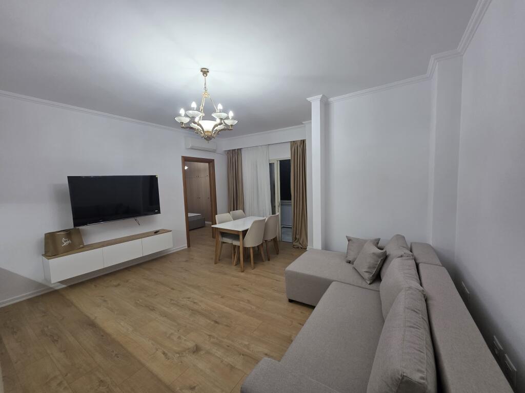 📢SHITET APARTAMENT 2+1 – LIQENI I THATË (pranë “Queen’s Coffee”)