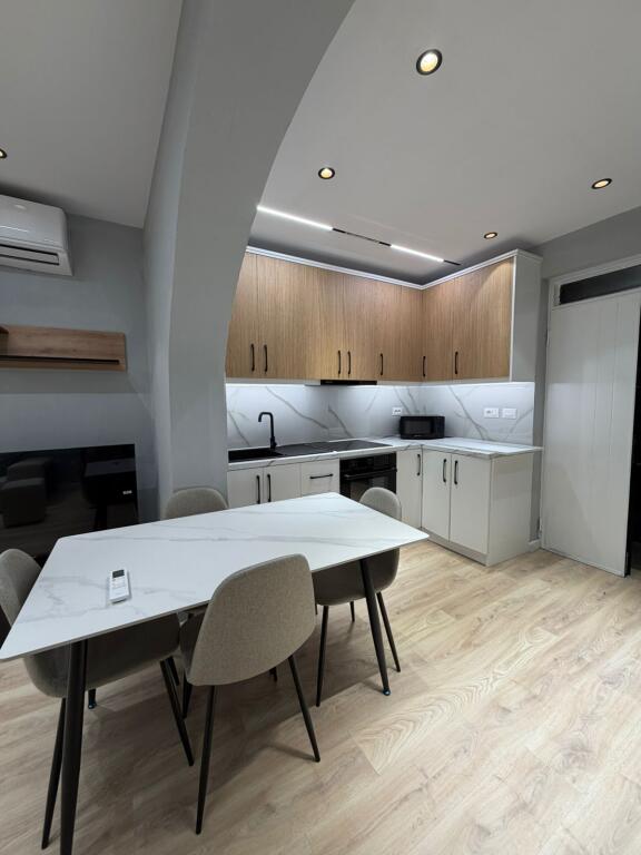 JEPET ME QIRA APARTAMENT 1+1 TEK OXHAKU