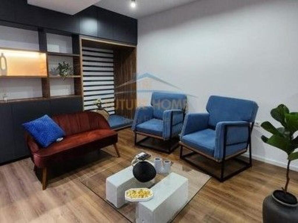Affitto, Spazio ufficio, Square 21, Via Kavaja, Tirana !
