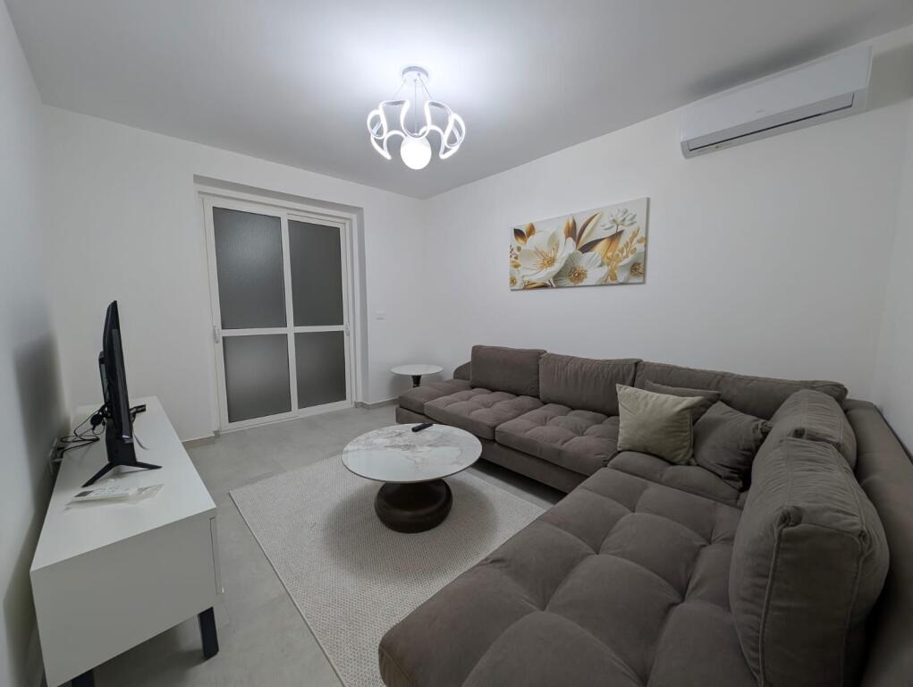 Appartamento in affitto 2+1 70m2 a 20m dall'incrocio presso Selvia.