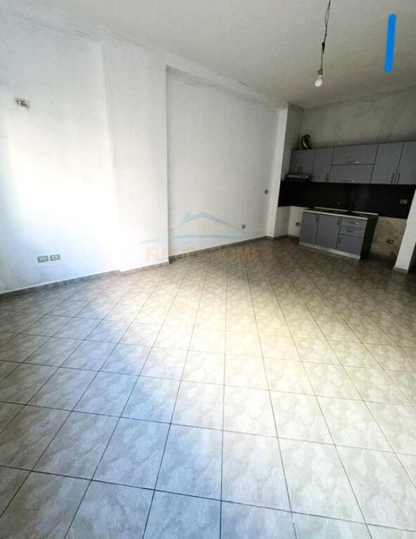 In vendita, Appartamento 1+1, Fresk, Tirana