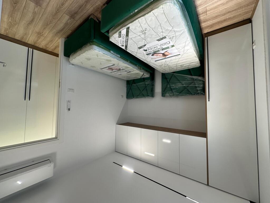 Jepet apartament 2+1 me qira tek Komuna e Parisit