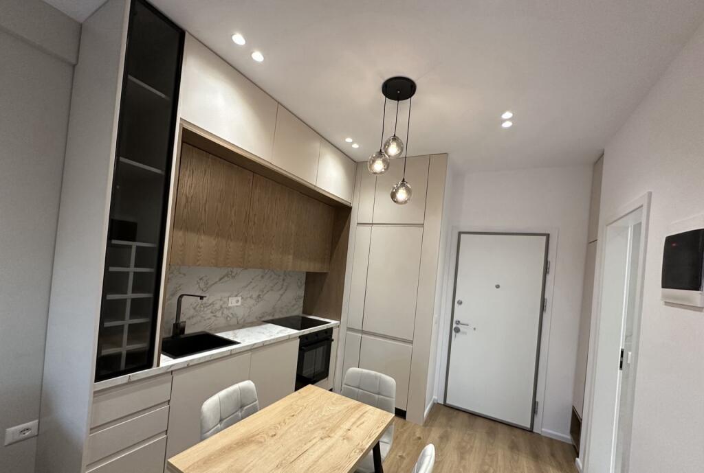APARTAMENT ME QERA 1+1 ALI DEMI 52.000 LEKE