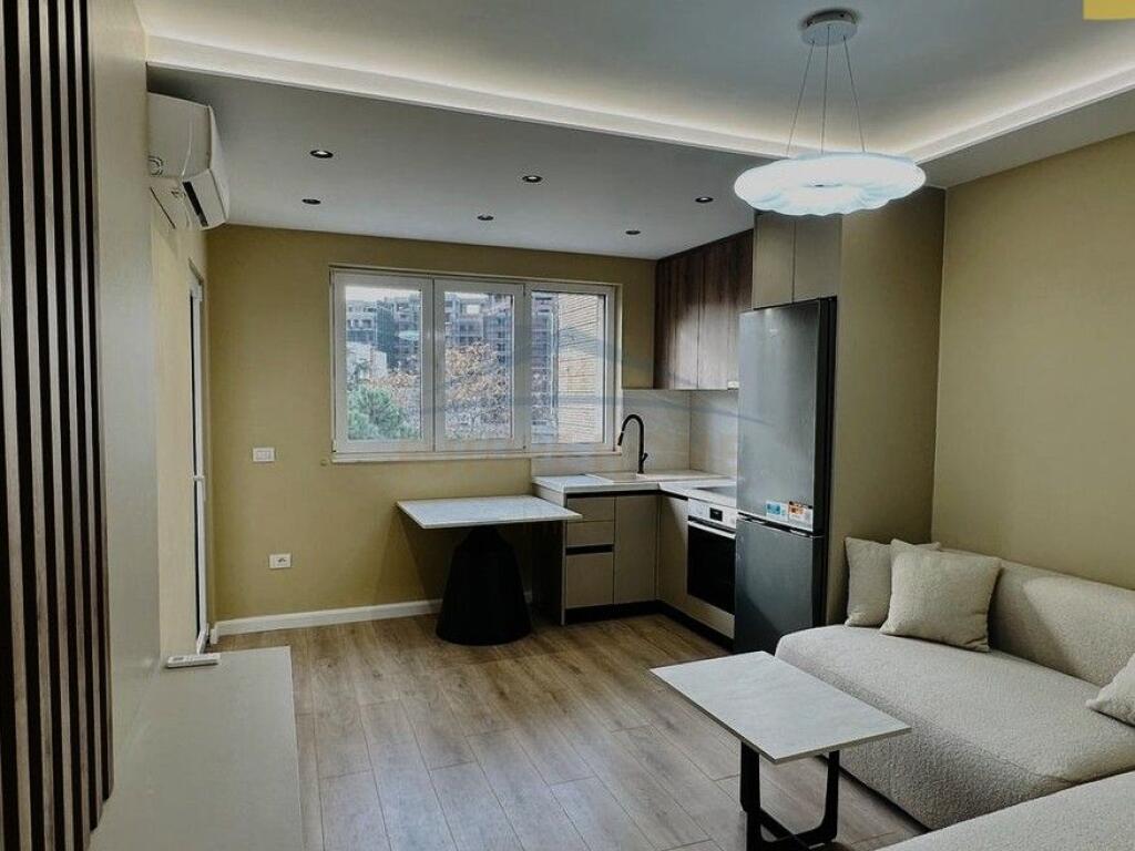 Apartment 1+1 for sale, Mozaiku i Tiranes, 21 dhjetori