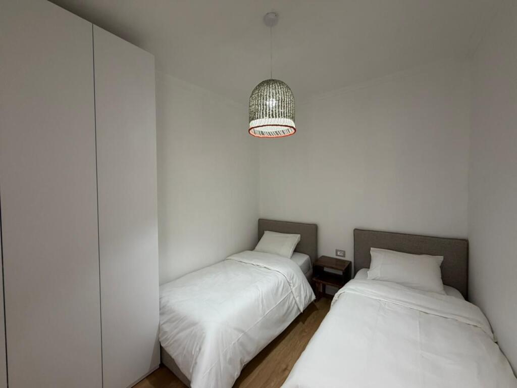 Apartment 2+1+Veranda for rent in Bllok.