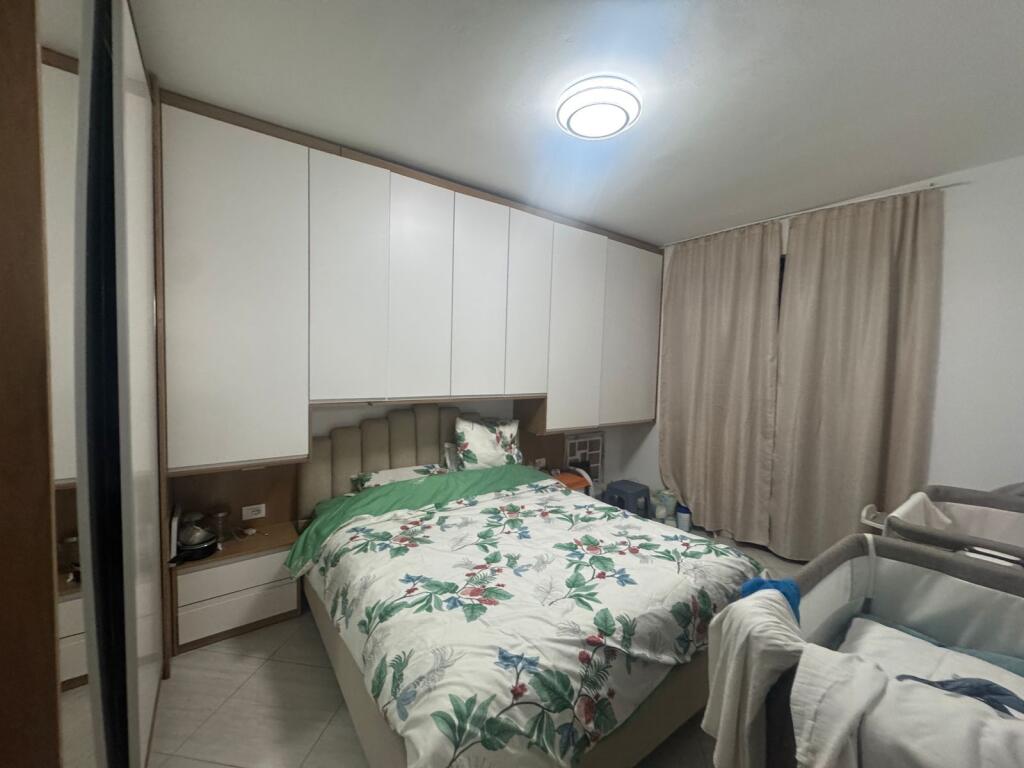 Shitet Apartament 3+1+2
