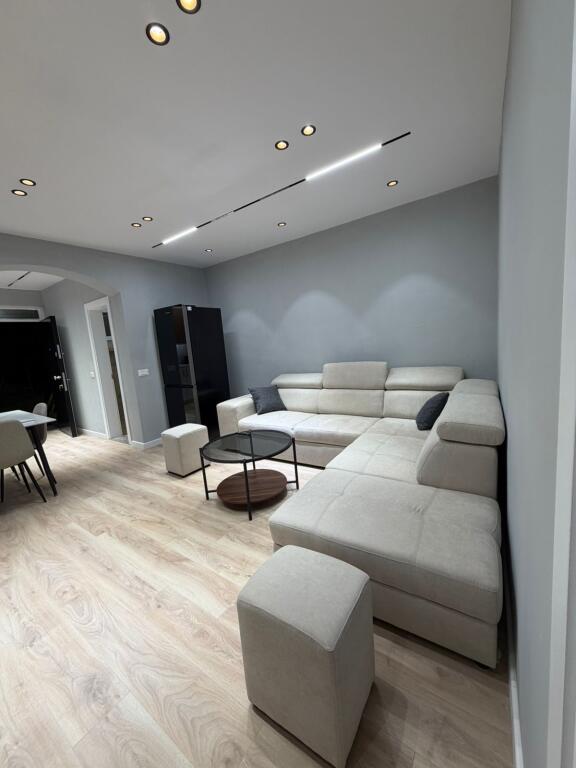 JEPET ME QIRA APARTAMENT 1+1 TEK OXHAKU