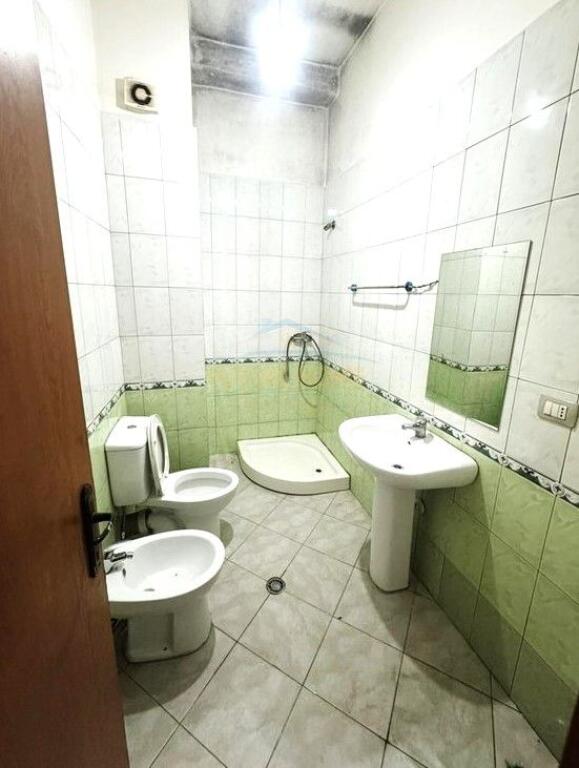 In vendita, Appartamento 1+1, Fresk, Tirana