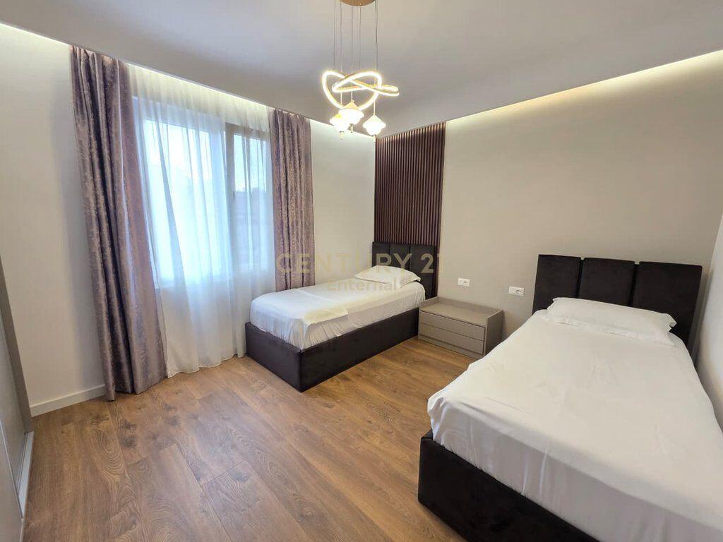 Apartment 2+1 for rent in the Juridiku area, near the former Blloku.