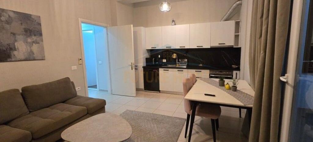 Qera, Apartament 2+1, Kopshti Zoologjik, Tirane