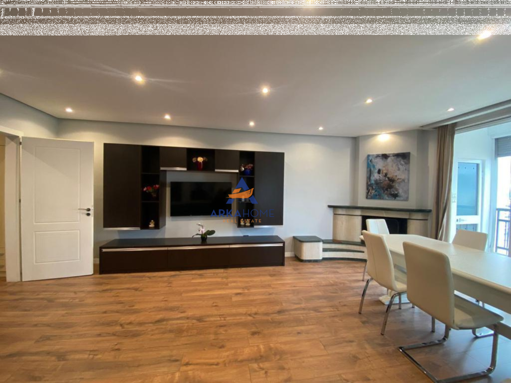 FOR RENT APARTMENT 2+1+3 BALCONIES "AT THE FORMER EXHIBITION" 100000 LEKE