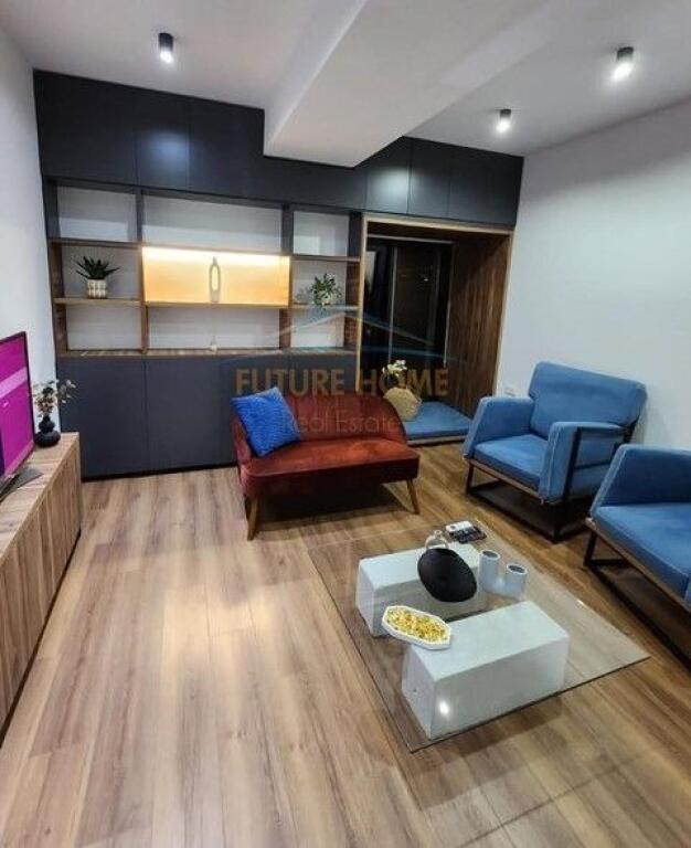 Affitto, Spazio ufficio, Square 21, Via Kavaja, Tirana !